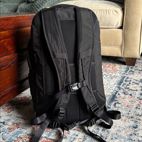 Vera Bradley Lighten Up Reactive backpack - Picture 2 of 11